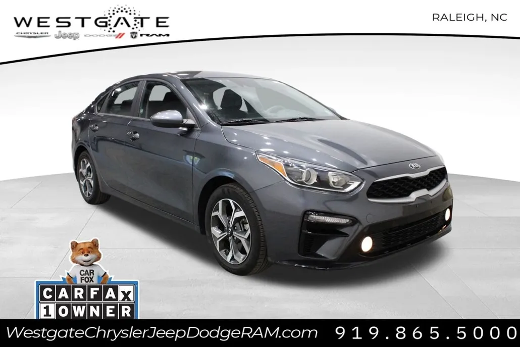 2021 Kia Forte LXS photo 1