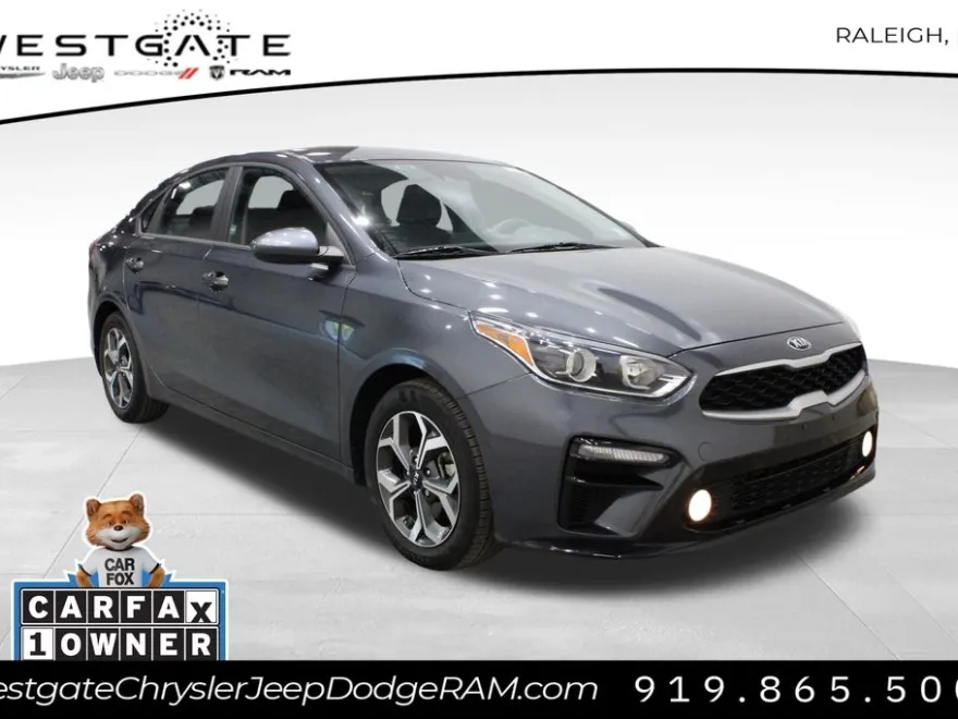 2021 Kia Forte LXS photo 1