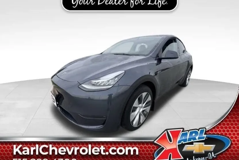 2023 Tesla Model Y Long Range photo 1