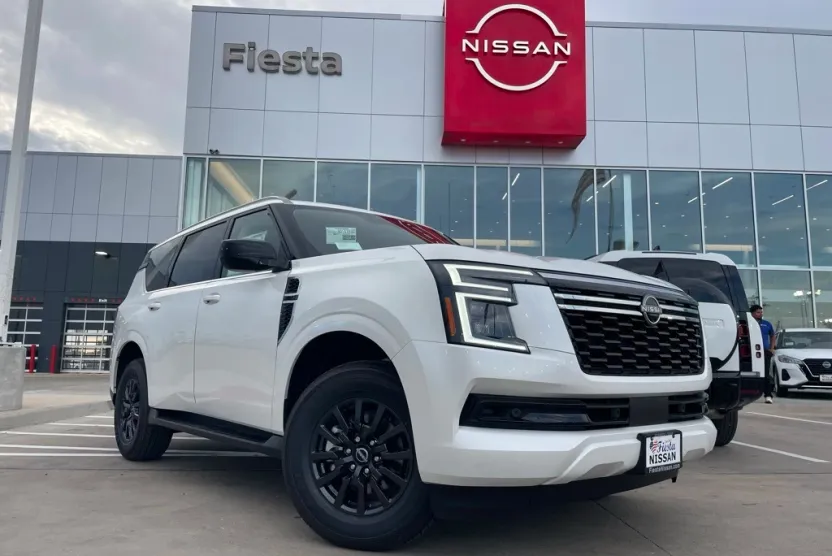 2025 Nissan Armada SV photo 1