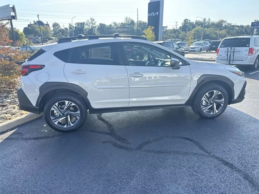 2023 Subaru Crosstrek Premium photo 1