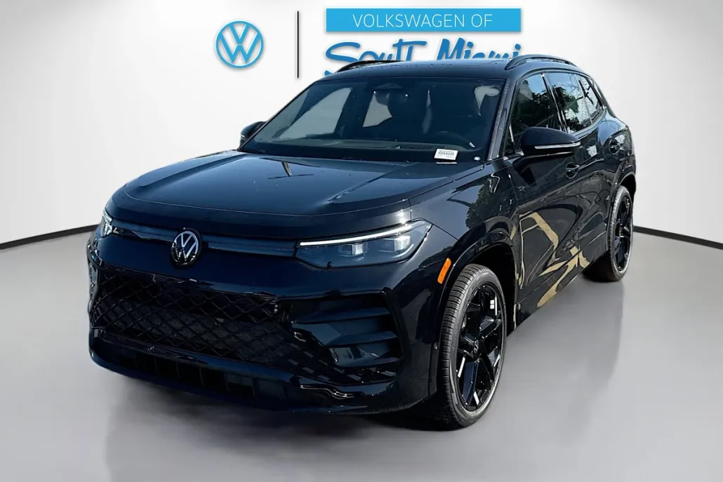 2025 Volkswagen Tiguan SE R-Line Black photo 1