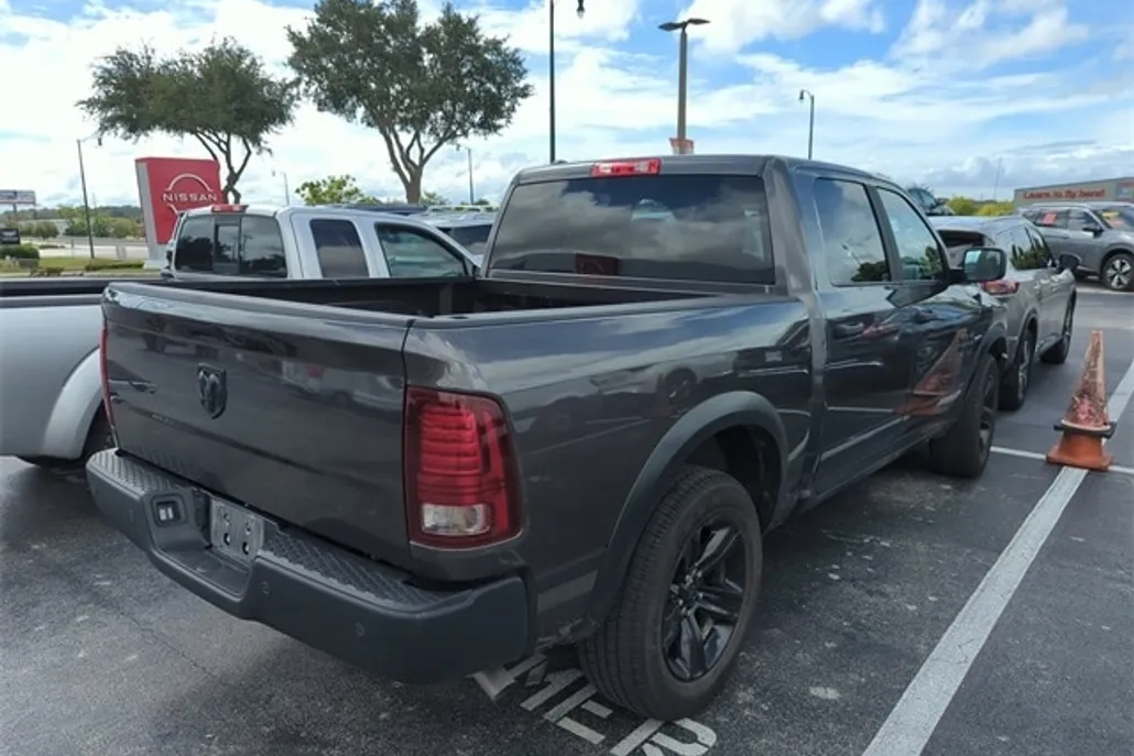 2024 Ram 1500 Classic SLT photo 1