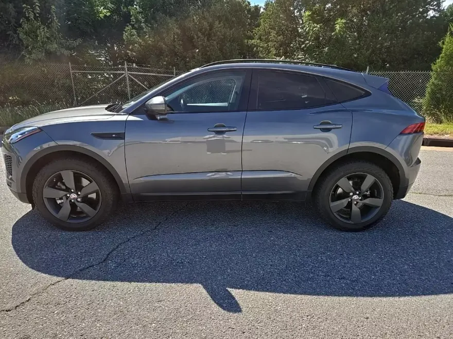 2019 Jaguar E-PACE S photo 1
