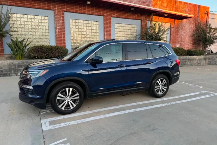 2016 Honda Pilot EX-L photo 1