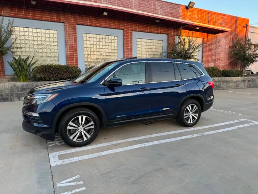 2016 Honda Pilot EX-L photo 1