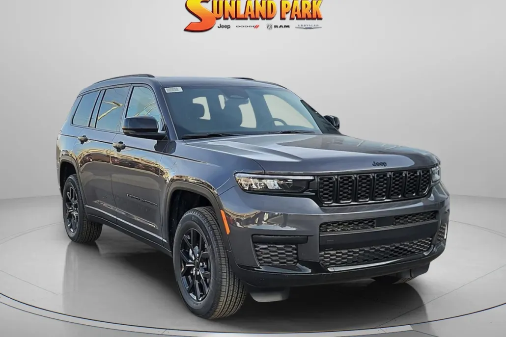 2025 Jeep Grand Cherokee Altitude X photo 1