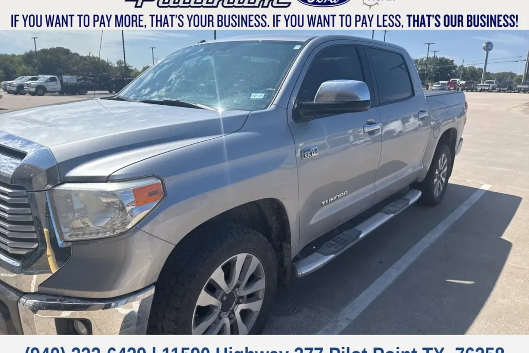 2017 Toyota Tundra Limited CrewMax photo 1