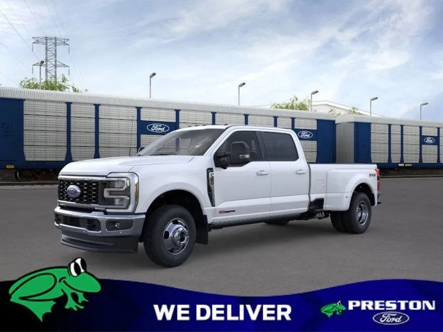 2025 Ford F-350 Lariat photo 1
