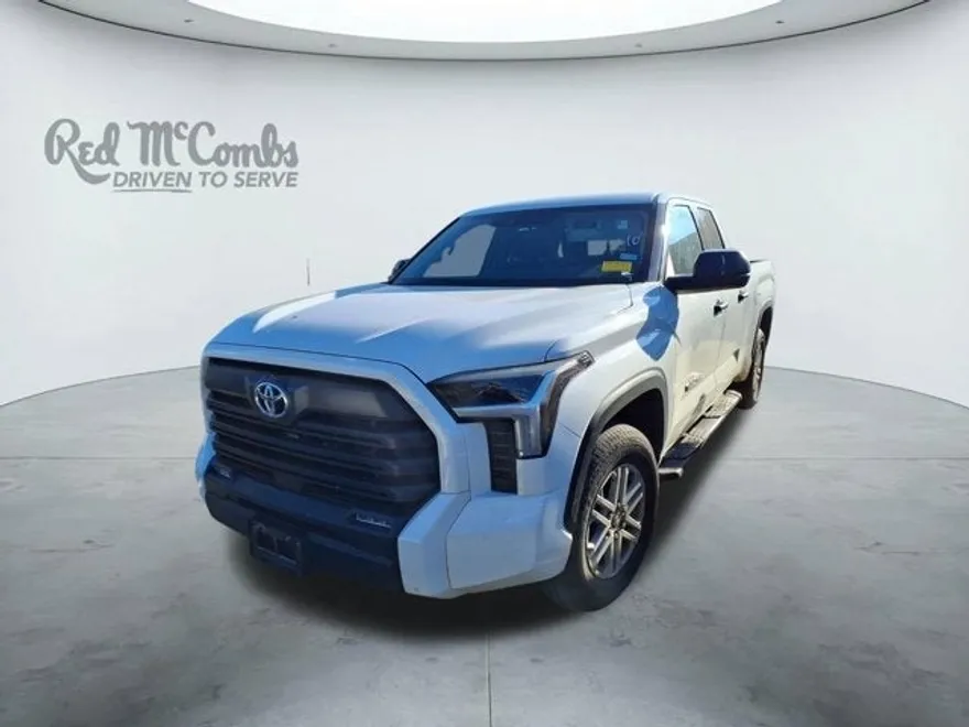 2023 Toyota Tundra SR5 photo 1