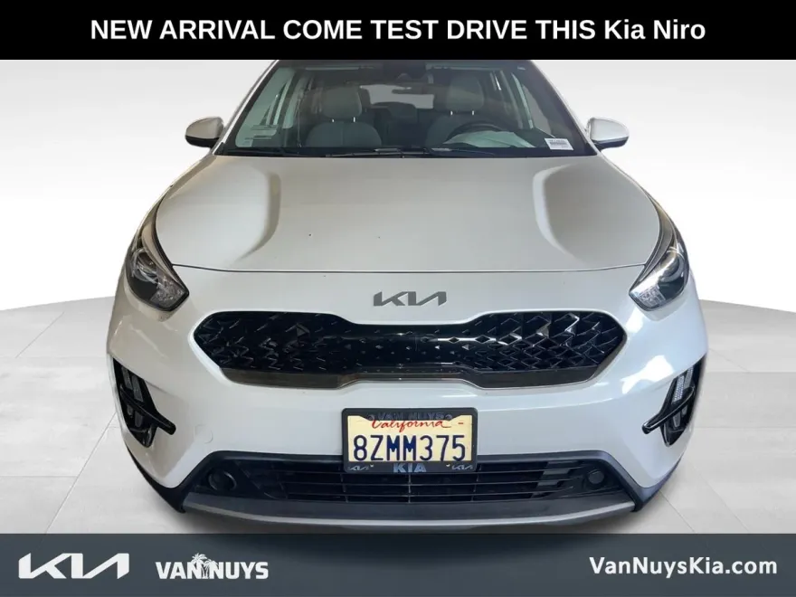2022 Kia Niro LXS photo 1