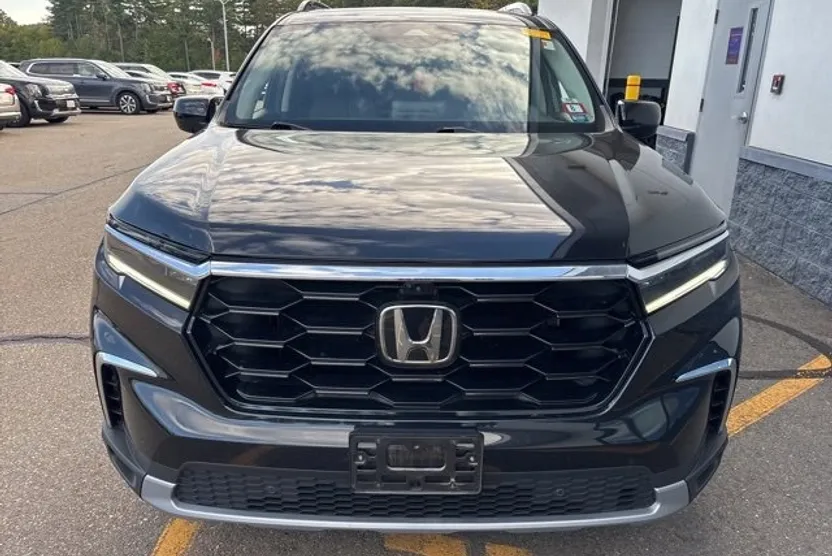 2023 Honda Pilot Elite photo 1
