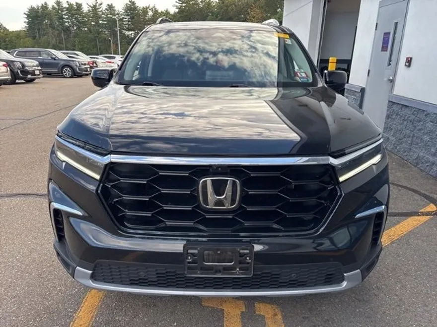 2023 Honda Pilot Elite photo 1