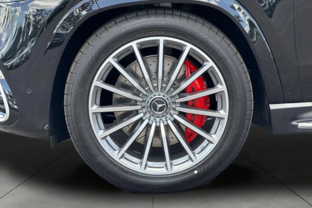 2025 Mercedes Benz GLS 63 AMG 4MATIC photo 1