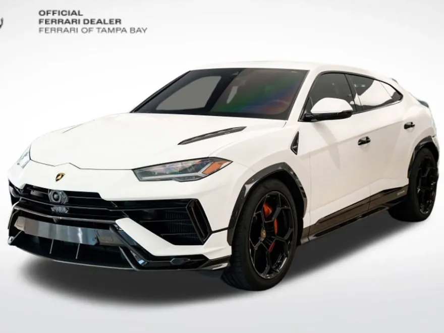 2023 Lamborghini Urus Performante photo 1