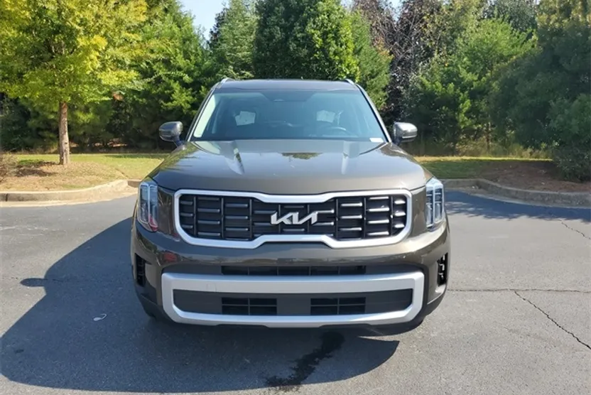 2025 Kia Telluride S photo 1