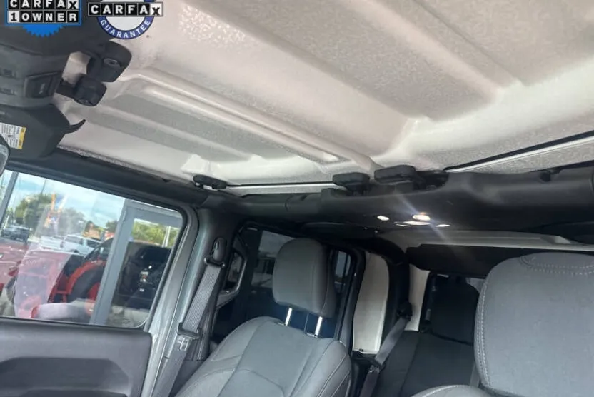 2021 Jeep Gladiator Sport photo 1