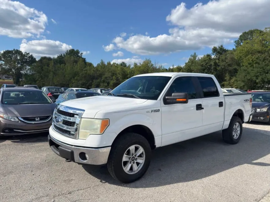 2013 Ford F-150 XLT photo 1