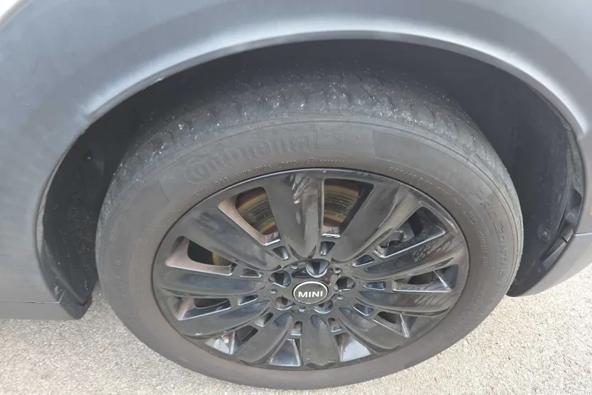 2020 Mini Countryman S ALL4 photo 1