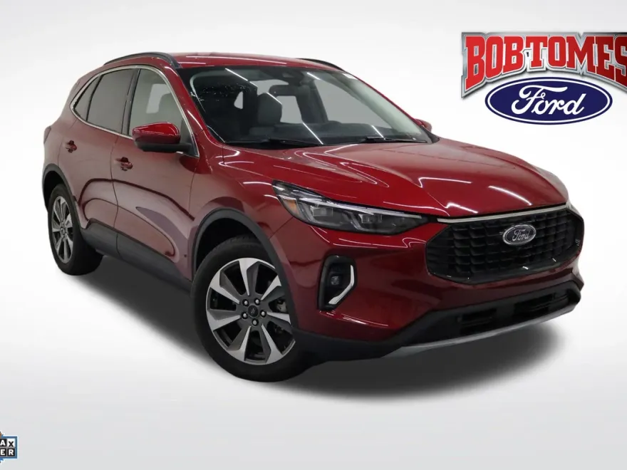 2023 Ford Escape Platinum photo 1