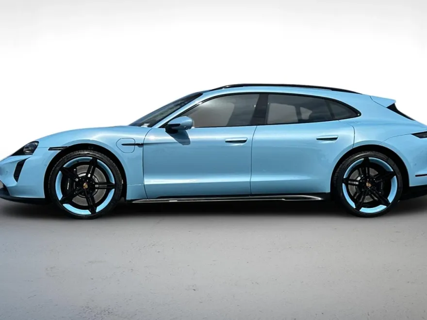 2024 Porsche Taycan GTS Sport Turismo photo 1