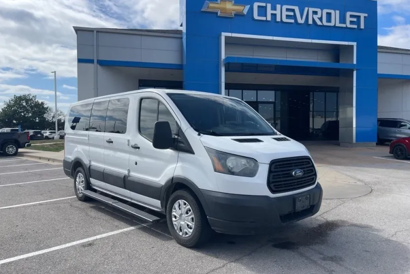 2016 Ford Transit XL photo 1