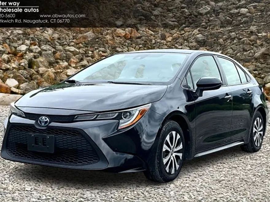 2021 Toyota Corolla Hybrid LE photo 1