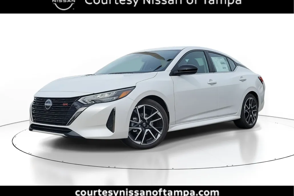 2025 Nissan Sentra SR photo 1