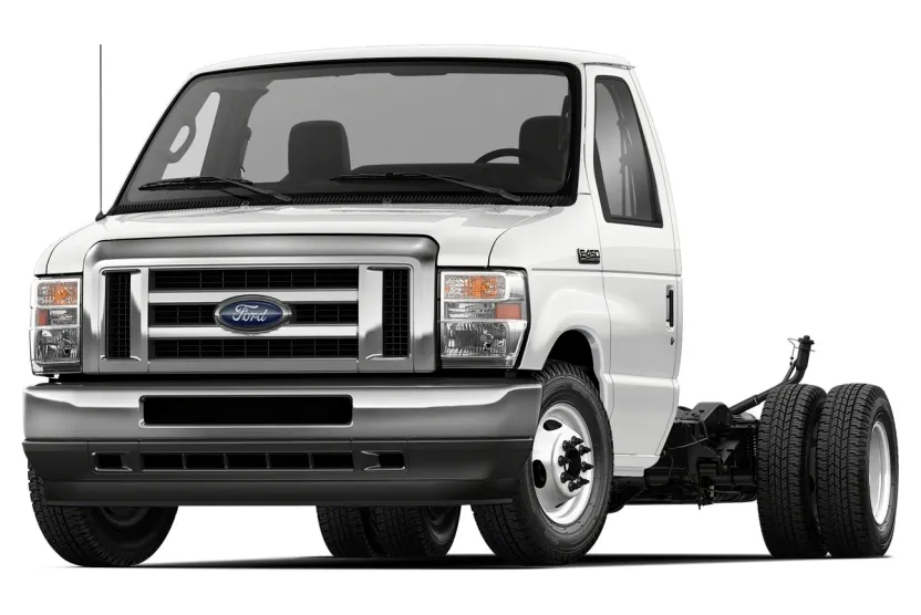 2026 Ford E-450 Super Duty DRW photo 1