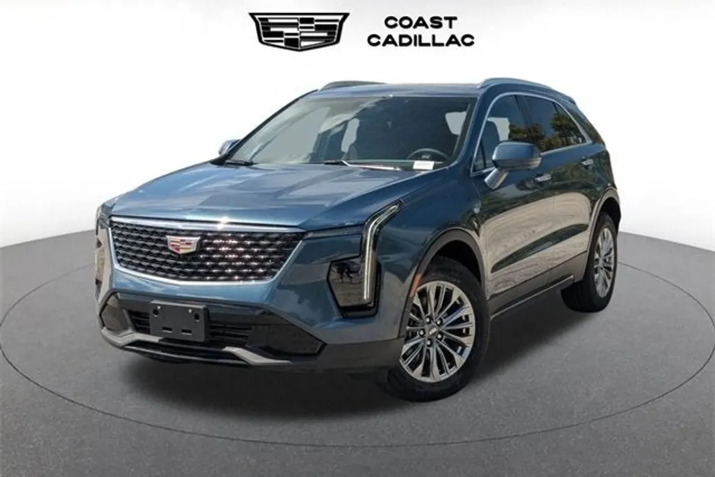 2025 Cadillac XT4 Premium Luxury photo 1