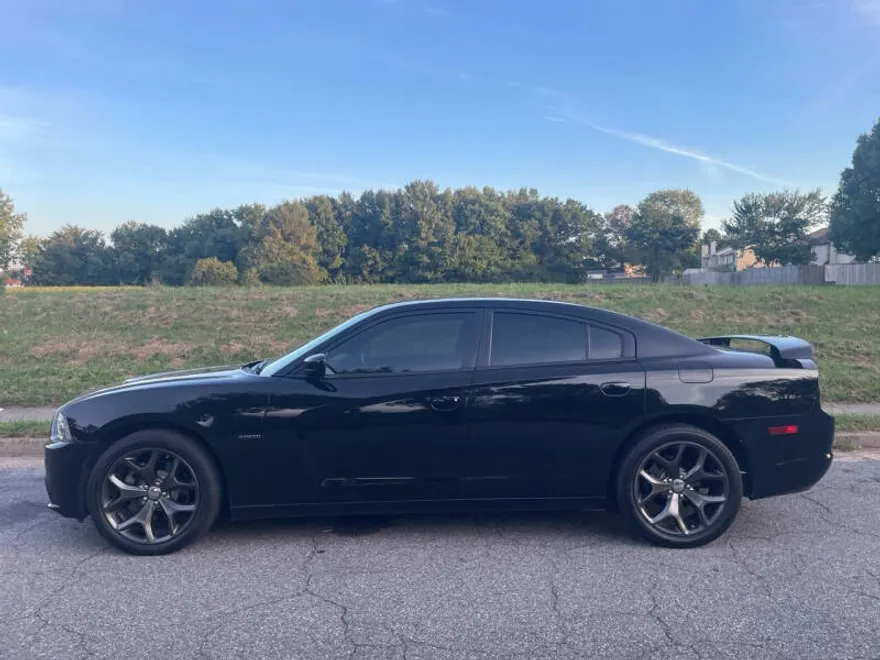 2014 Dodge Charger R/T photo 1