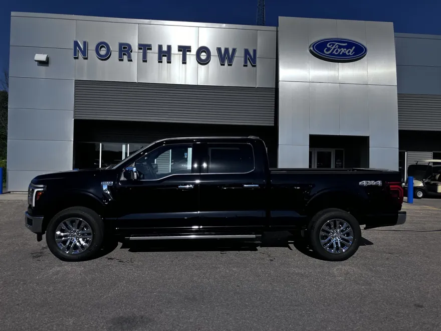 2025 Ford F-150 Lariat photo 1