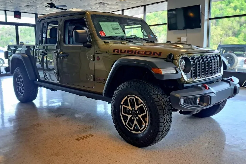 2025 Jeep Gladiator Rubicon photo 1