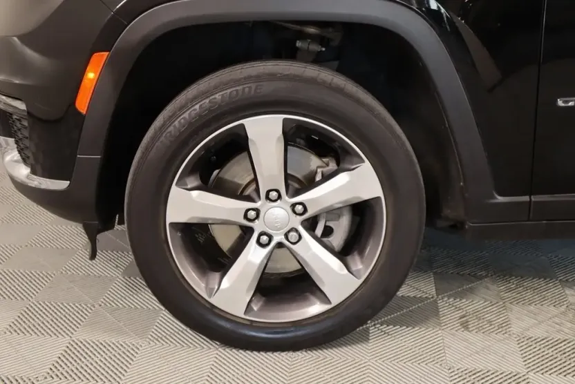2021 Jeep Grand Cherokee Limited photo 1