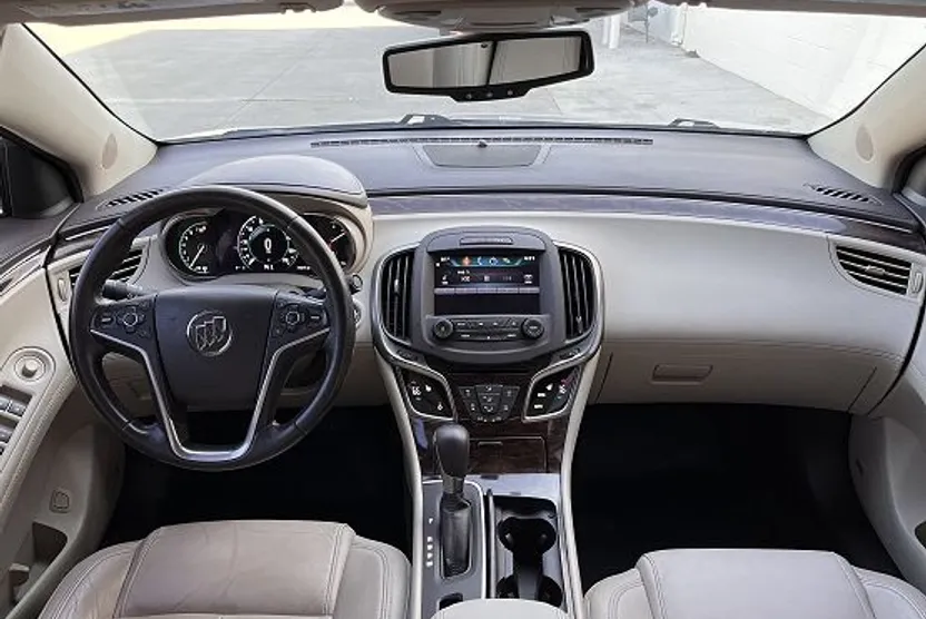 2015 Buick LaCrosse Leather photo 1