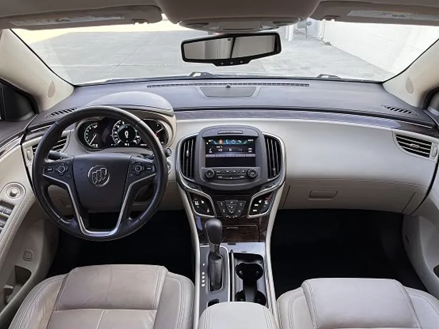 2015 Buick LaCrosse Leather photo 1