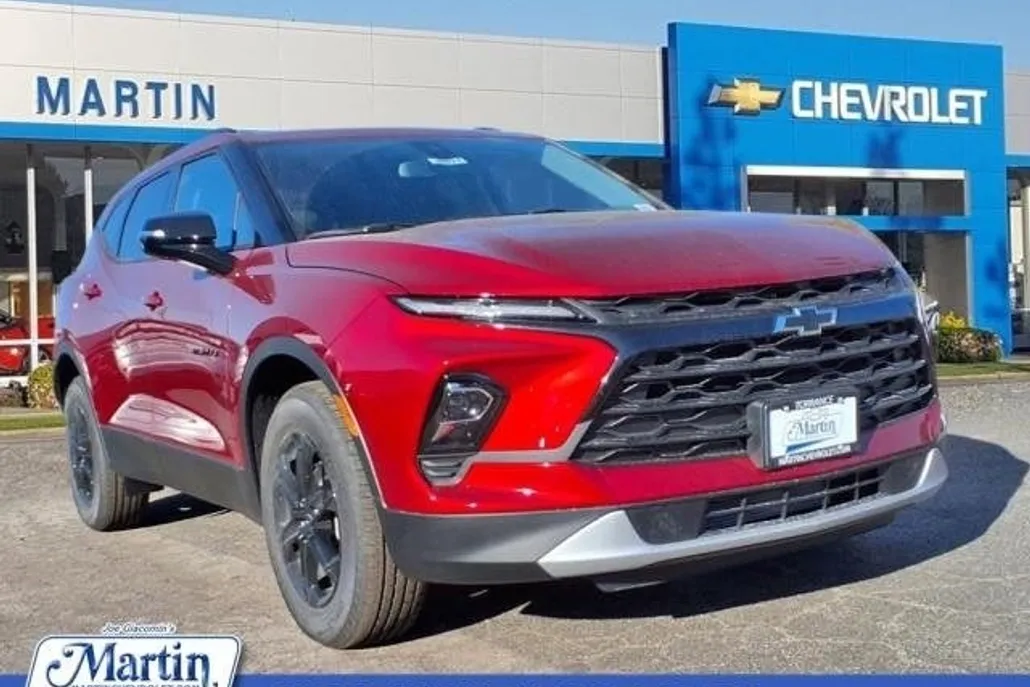 2025 Chevrolet Blazer 3LT photo 1