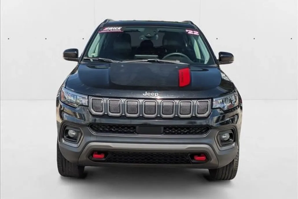 2022 Jeep Compass Trailhawk photo 1