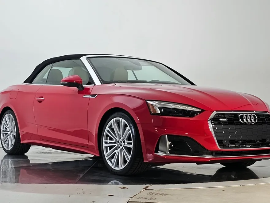 2022 Audi A5 45 Premium Cabriolet photo 1