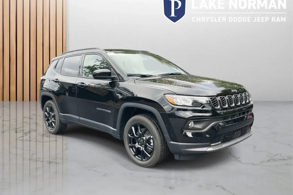 2026 Jeep Compass Latitude Altitude photo 1