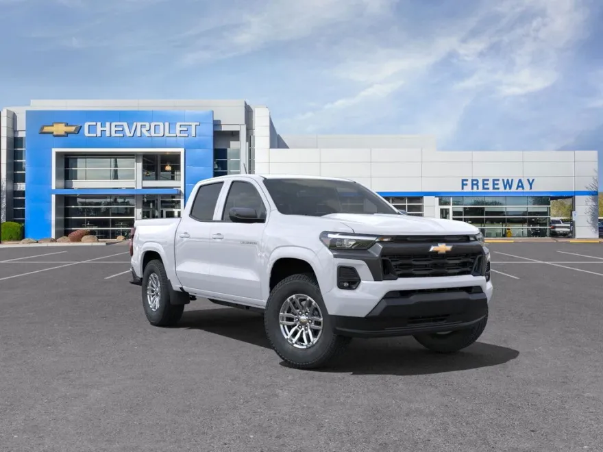2025 Chevrolet Colorado Work Truck LT photo 1