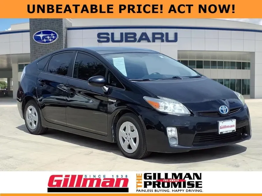 2011 Toyota Prius One photo 1