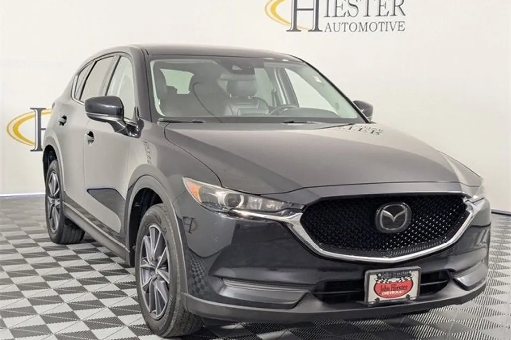2018 Mazda CX-5 Touring photo 1