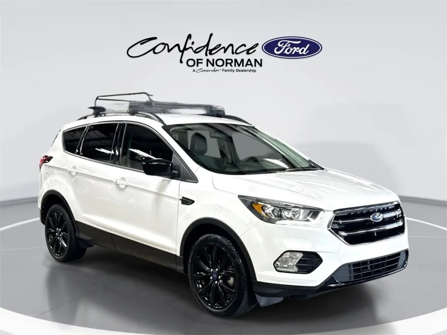 2019 Ford Escape SE photo 1