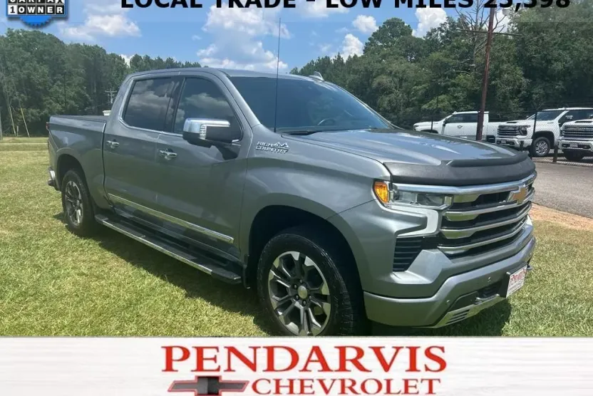 2023 Chevrolet Silverado 1500 High Country photo 1