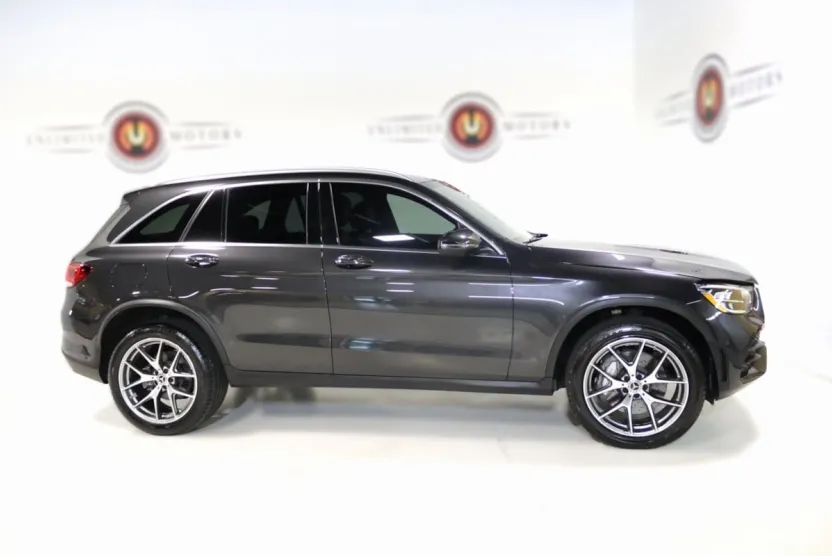 2022 Mercedes Benz GLC 300 AMG photo 1