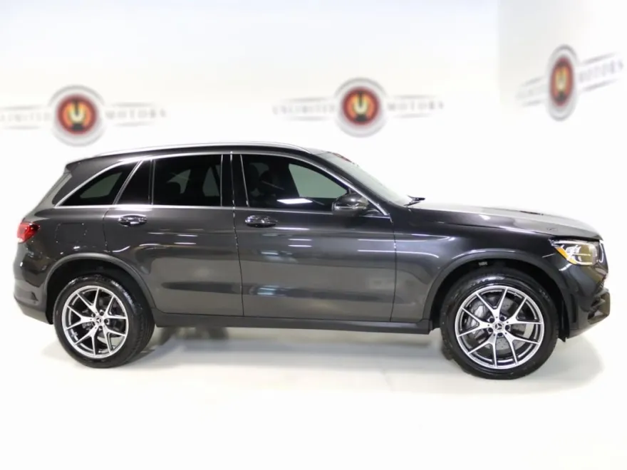 2022 Mercedes Benz GLC 300 AMG photo 1