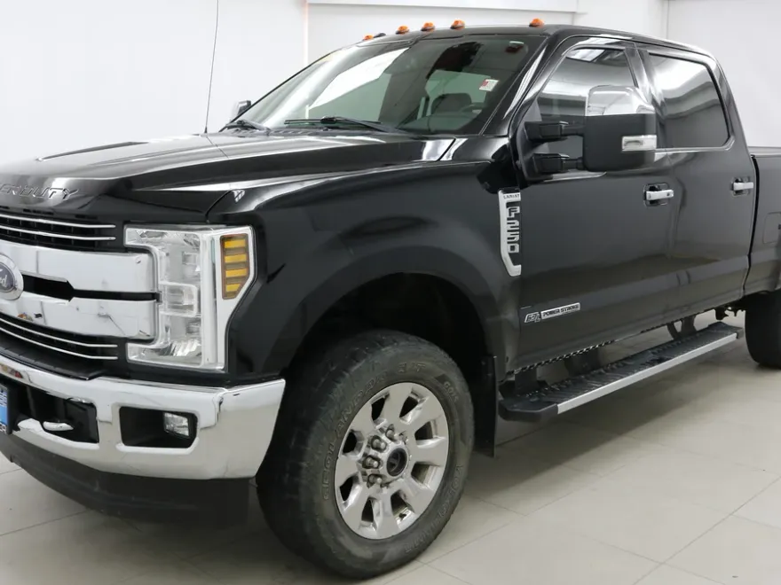 2018 Ford F-250 Lariat photo 1