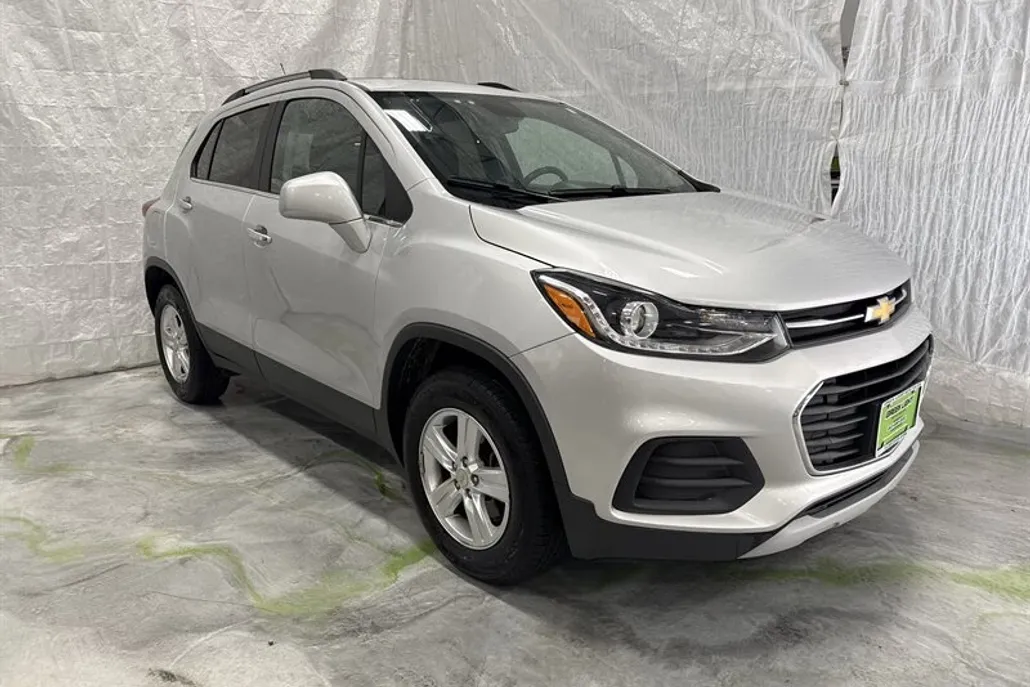 2017 Chevrolet Trax LT photo 1