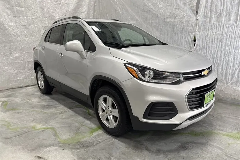 2017 Chevrolet Trax LT photo 1